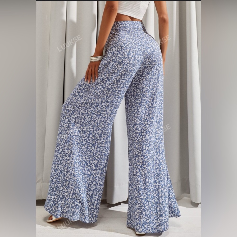 Women's Wide Leg Blue and White  Floral Flowing BOHO Pants - Picture 2 of 10
